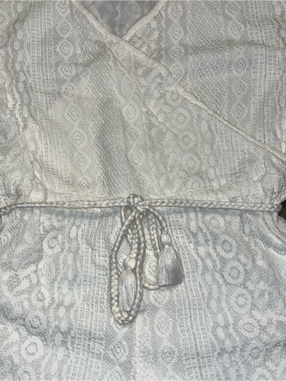 Roxy Off White Romper Lave Wrap V Neck Shorts Tie EUC Small Summer Beige Cover - Picture 4 of 8